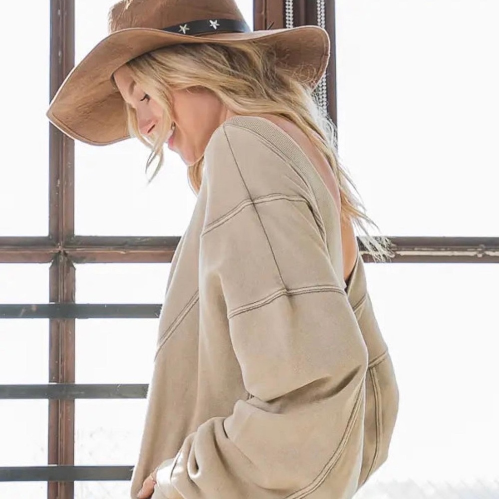 Open Back Top w/ pockets
